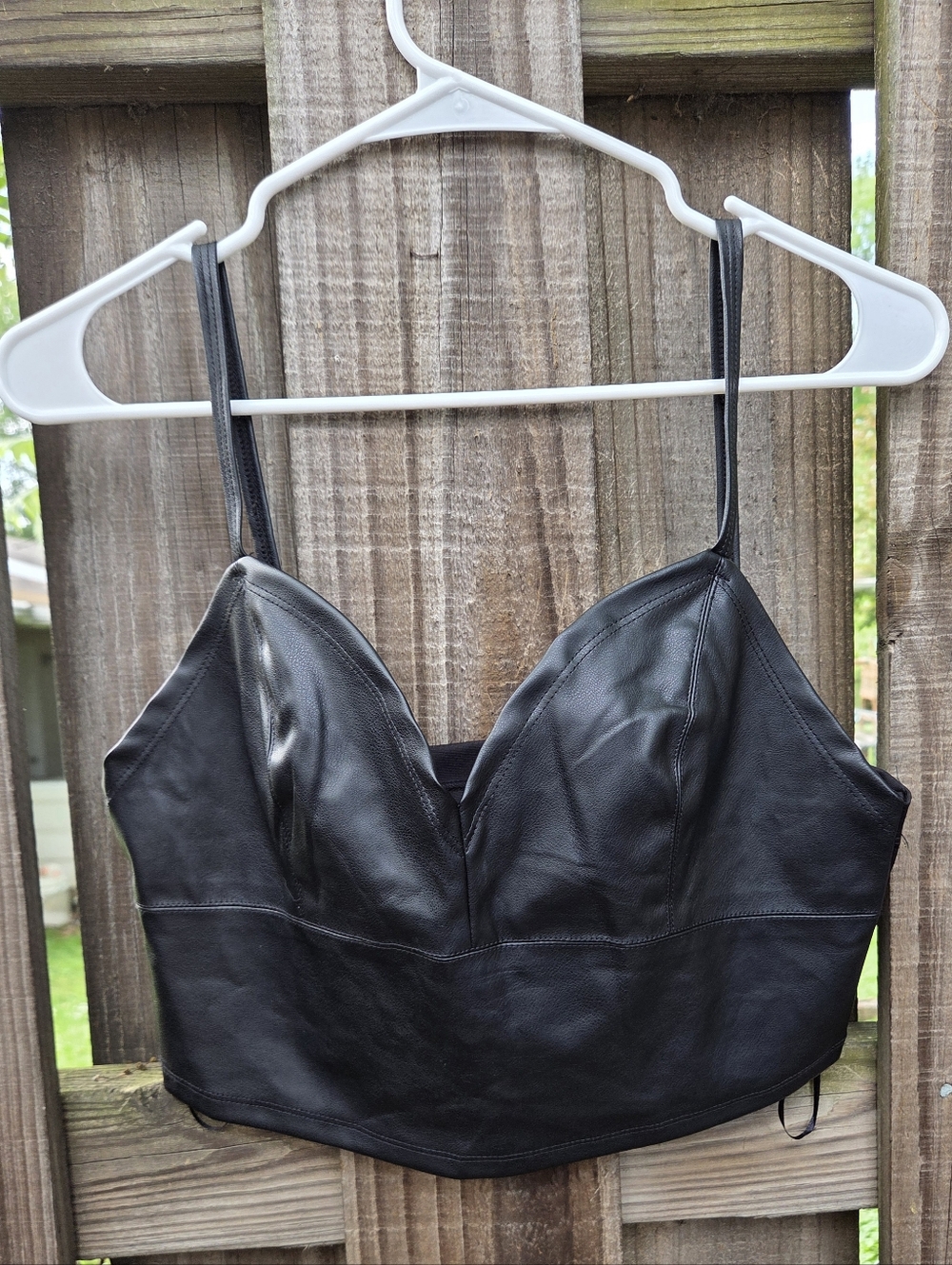VIVID Black Faux‑Leather Crop Top – Size Large